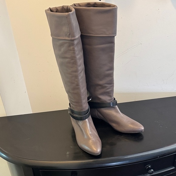 Like New Pour La Victoire Gray Over the Knee Pull Up Boots - Picture 3 of 11